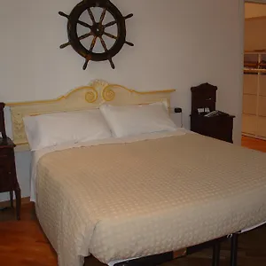2* Bed & Breakfast City's House
