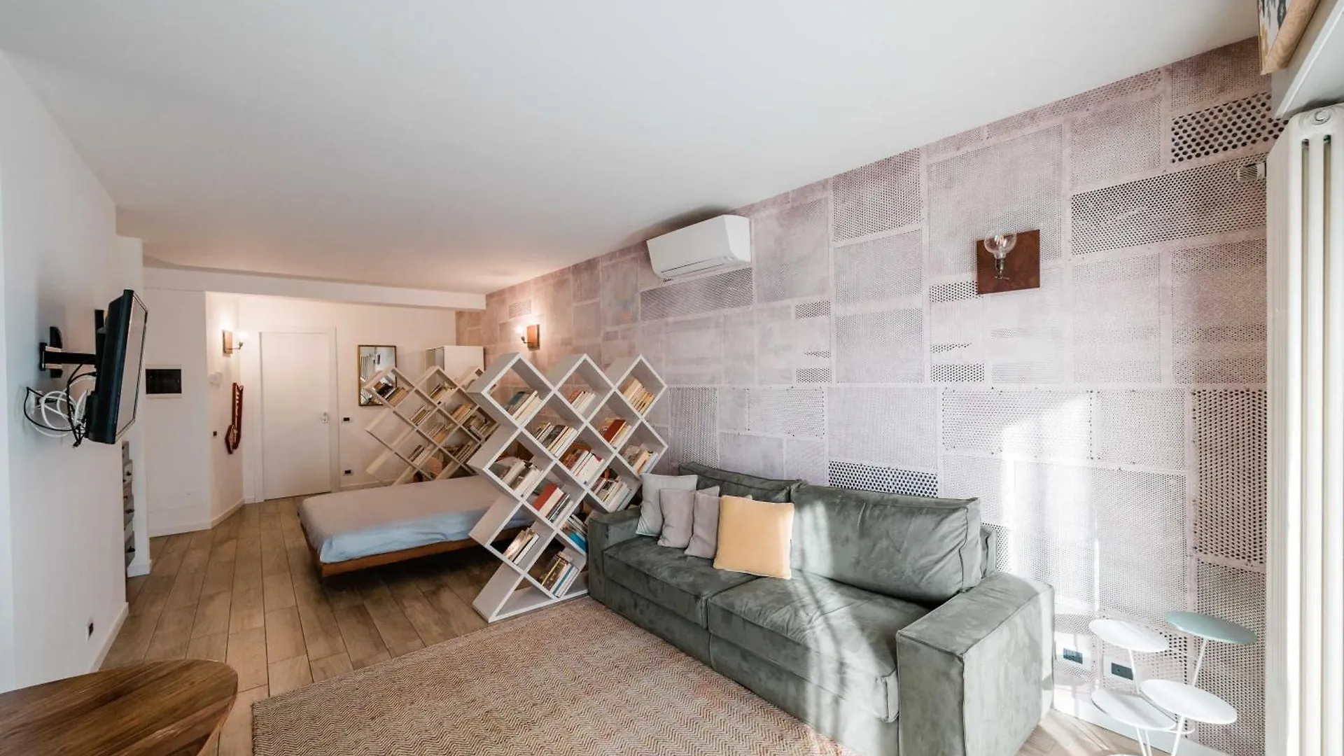 Moon And Sun Holiday Home Bergamo Apartment